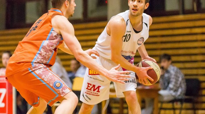 18.03.2017 Basketball 2.Bundesliga Grunddurchgang 21.Runde Mattersburg Rocks vs. Basket 2000 Vienna WarriorsIm Bild: Jan NICOLI (10) Copyright: Pictorial / M.Proell<a href=