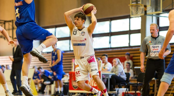 09.04.2017 Basketball 2.Bundesliga Playoff VF Spiel 1 Mattersburg Rocks vs. Vienna D.C. Timberwolves
Im Bild: Benjamin BERNLEITHNER (13)
Copyright: Pictorial / M.Proell
office@pictorial.at
www.pictorial.at
